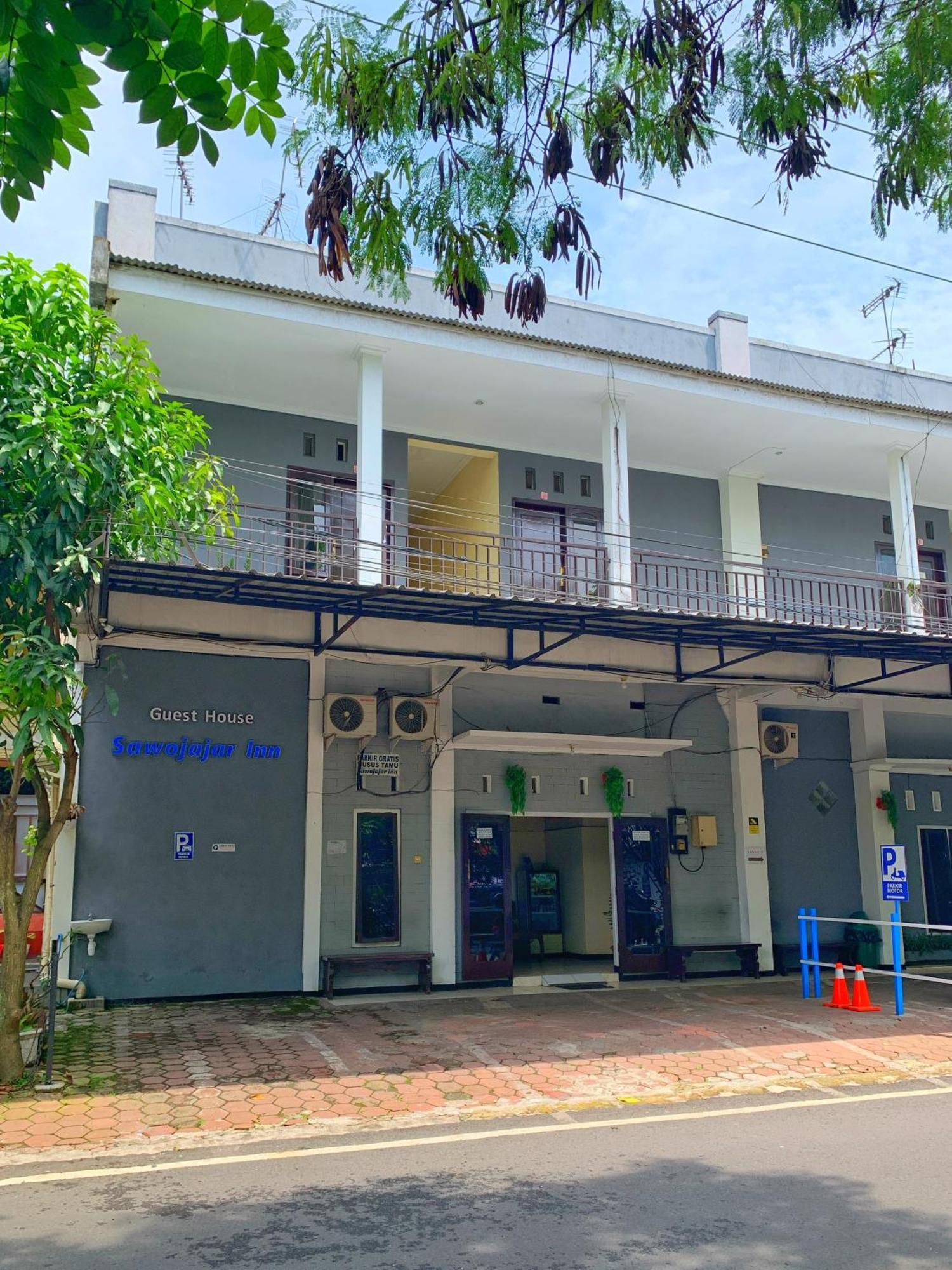 Sawojajar Inn Ngadipuro Bagian luar foto